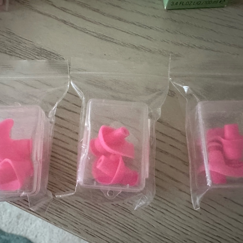 Pink Earplugs Set